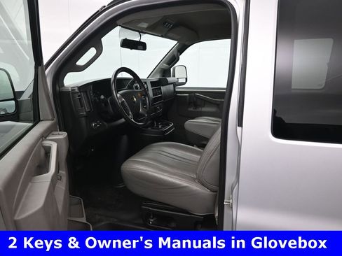 Used 2017 Chevrolet Express 2500 LS image 9