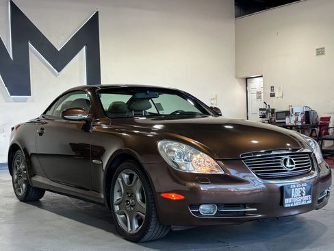 Used 2006 Lexus SC 430 Convertible RWD image 2