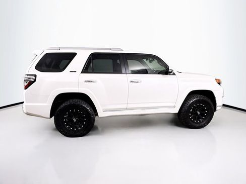 Used 2015 Toyota 4Runner SR5 image 4