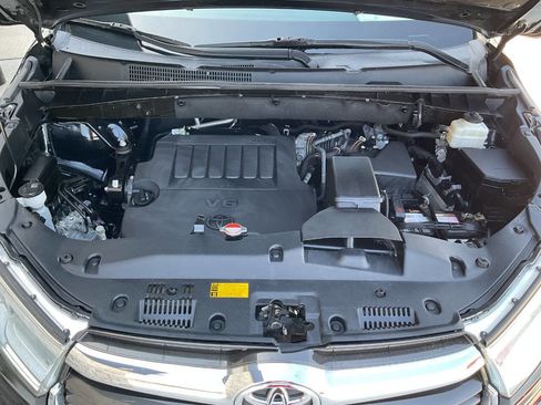 Used 2016 Toyota Highlander XLE image 55