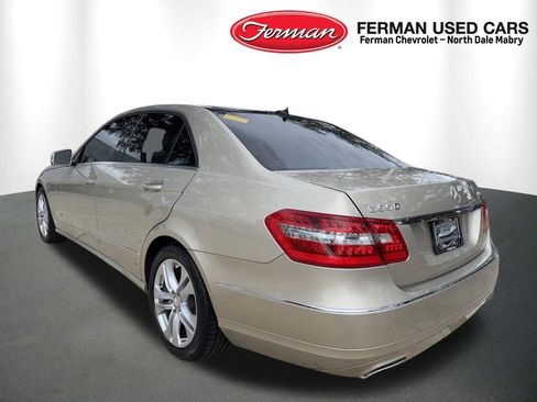 Used 2010 Mercedes-Benz E 550 4MATIC Sedan image 11