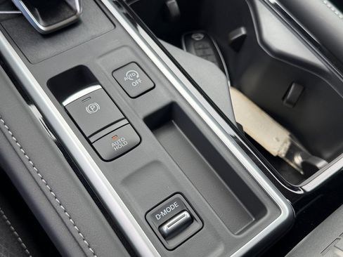 New 2026 Nissan Pathfinder SV image 15