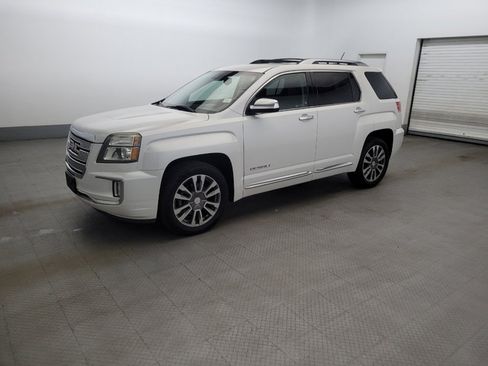 Used 2016 GMC Terrain Denali w/ Cargo Package AWD/4WD image 2