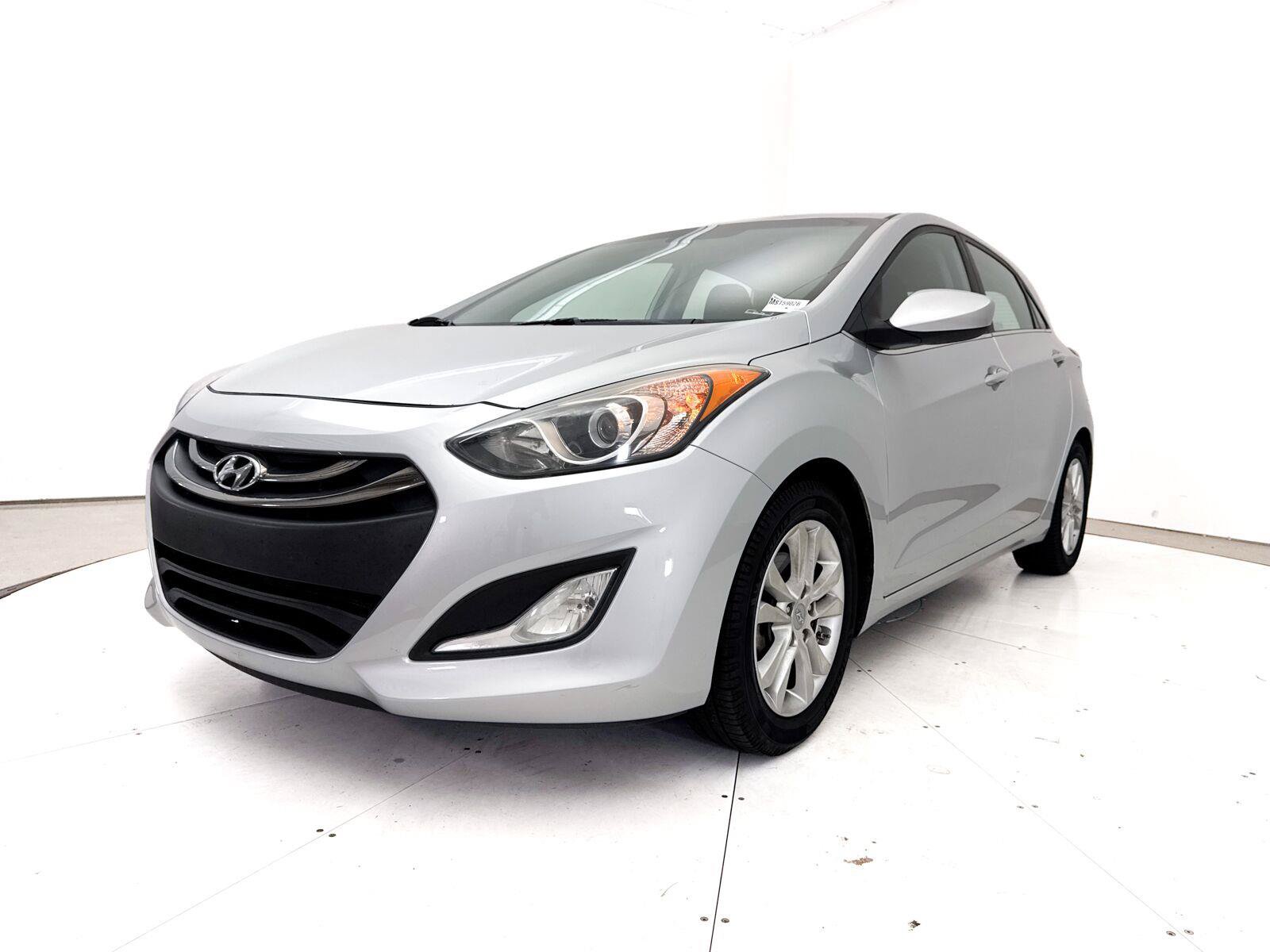Used 2014 Hyundai Elantra GT FWD image 3