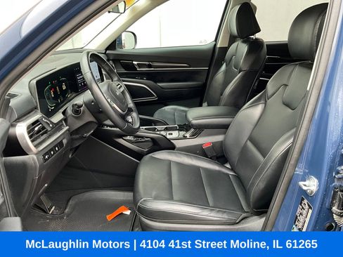 Used 2024 Kia Telluride S image 10