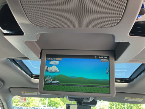 Used 2022 Honda Pilot Touring image 39