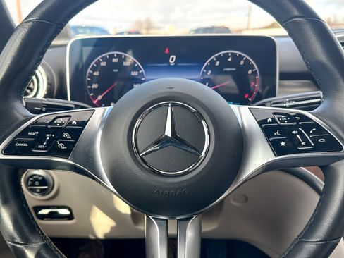 Used 2022 Mercedes-Benz C 300 4MATIC Sedan image 42