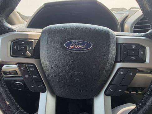 Used 2015 Ford F150 Lariat w/ Equipment Group 502A Luxury AWD/4WD image 16