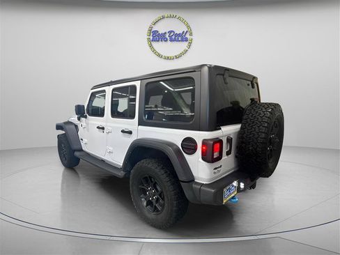 Used 2024 Jeep Wrangler Unlimited AWD/4WD image 3