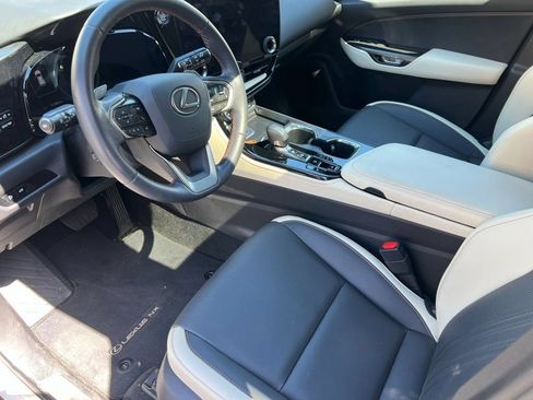 Used 2023 Lexus NX 350 AWD image 13