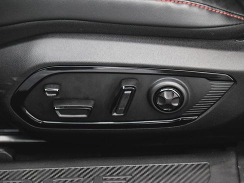 Used 2025 Dodge Charger R/T Scat Pack w/ Track Pack image 31