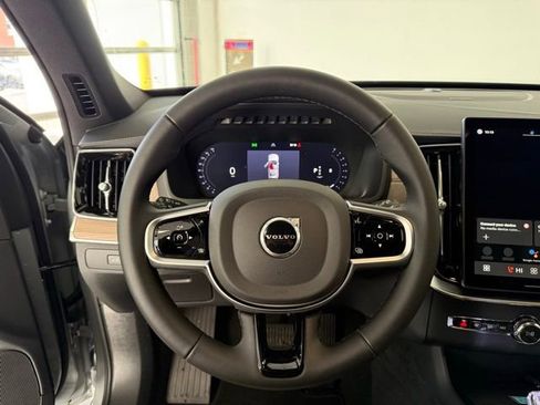 New 2026 Volvo XC90 B6 Plus image 17