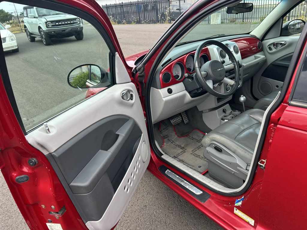 Used 2007 Chrysler PT Cruiser Limited w/ Chrome Accents Group FWD image 35