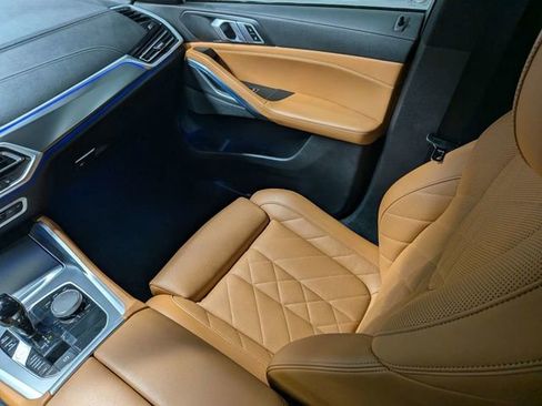 Used 2023 BMW X6 xDrive40i w/ M Sport Package AWD/4WD image 8