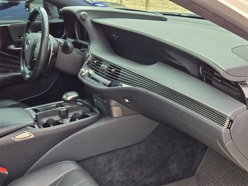 Used 2020 Lexus LS 500 image 20