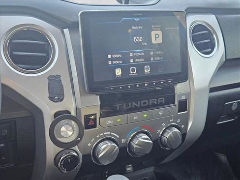 Used 2018 Toyota Tundra SR5 AWD/4WD image 13