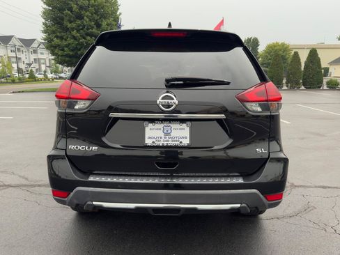 Used 2017 Nissan Rogue SL w/ SL Premium Package AWD/4WD image 5
