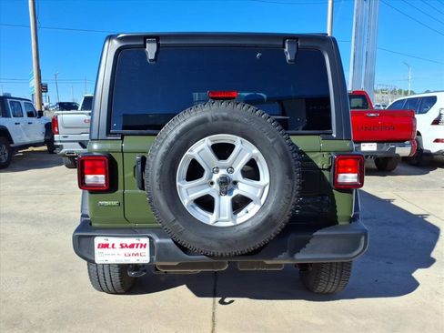 Used 2022 Jeep Wrangler Unlimited Sport image 6