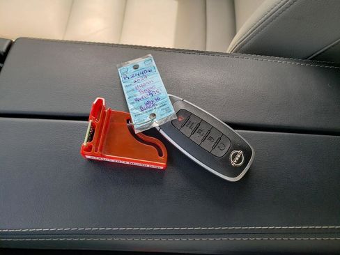 Certified 2024 Nissan Rogue SL w/ SL Premium Package image 40