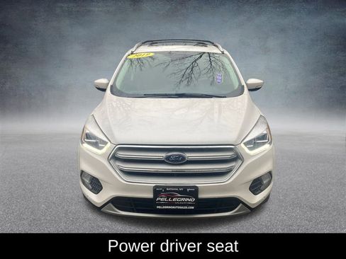 Used 2019 Ford Escape Titanium image 10