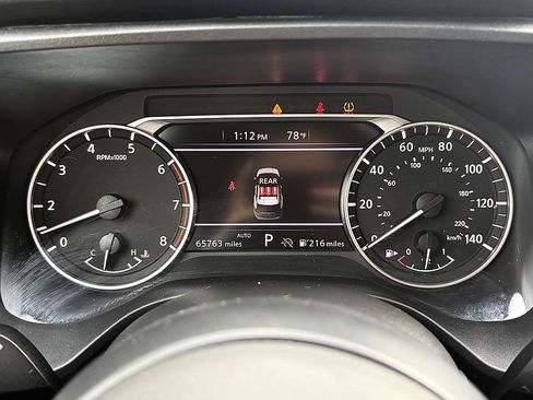 Used 2024 Nissan Rogue S AWD/4WD image 20