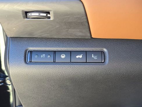 New 2026 Nissan Pathfinder Platinum w/ Cargo Package image 30