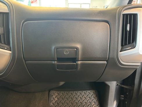 Used 2015 GMC Sierra 1500 SLE w/ SLE Value Package AWD/4WD image 28