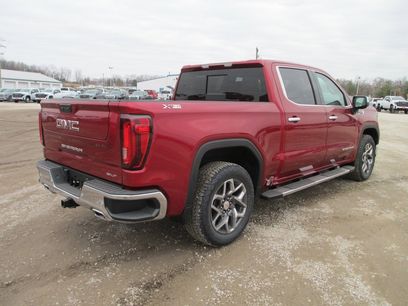 New 2026 GMC Sierra 1500 SLT w/ SLT Premium Plus Package