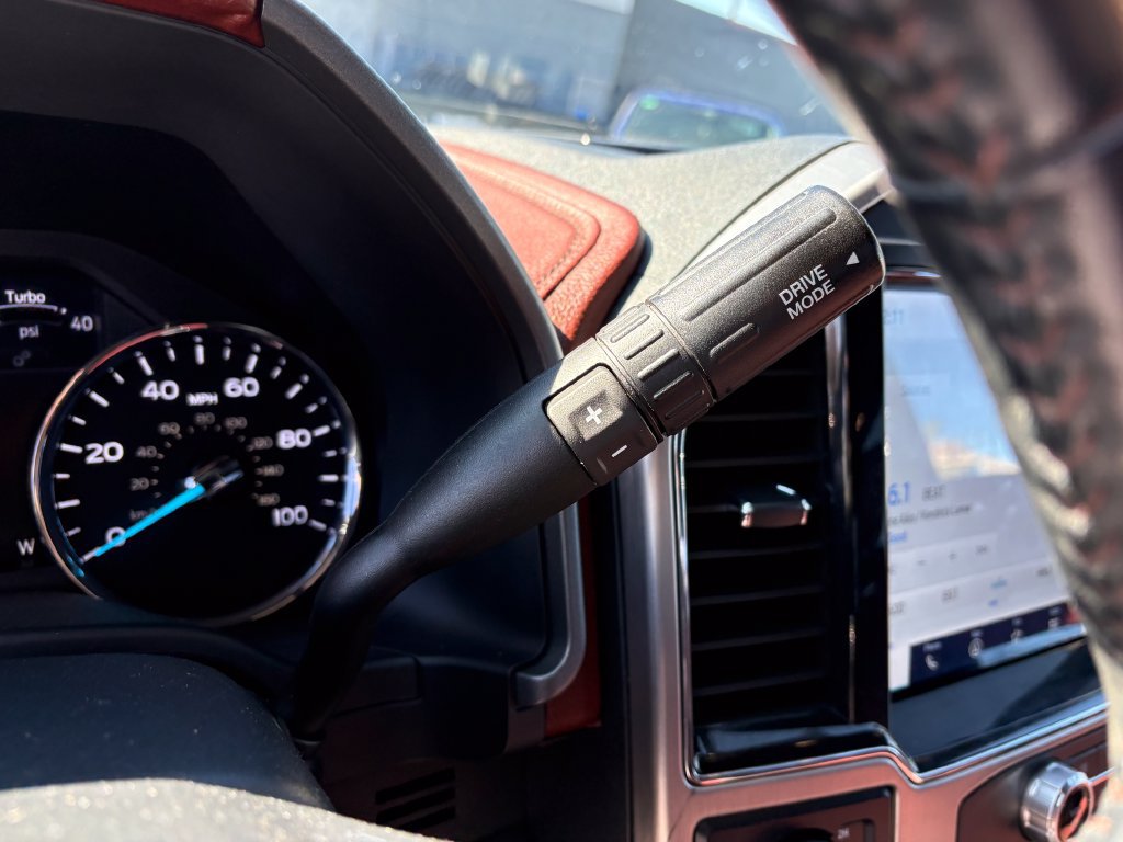 Certified 2022 Ford F450 Platinum AWD/4WD image 25