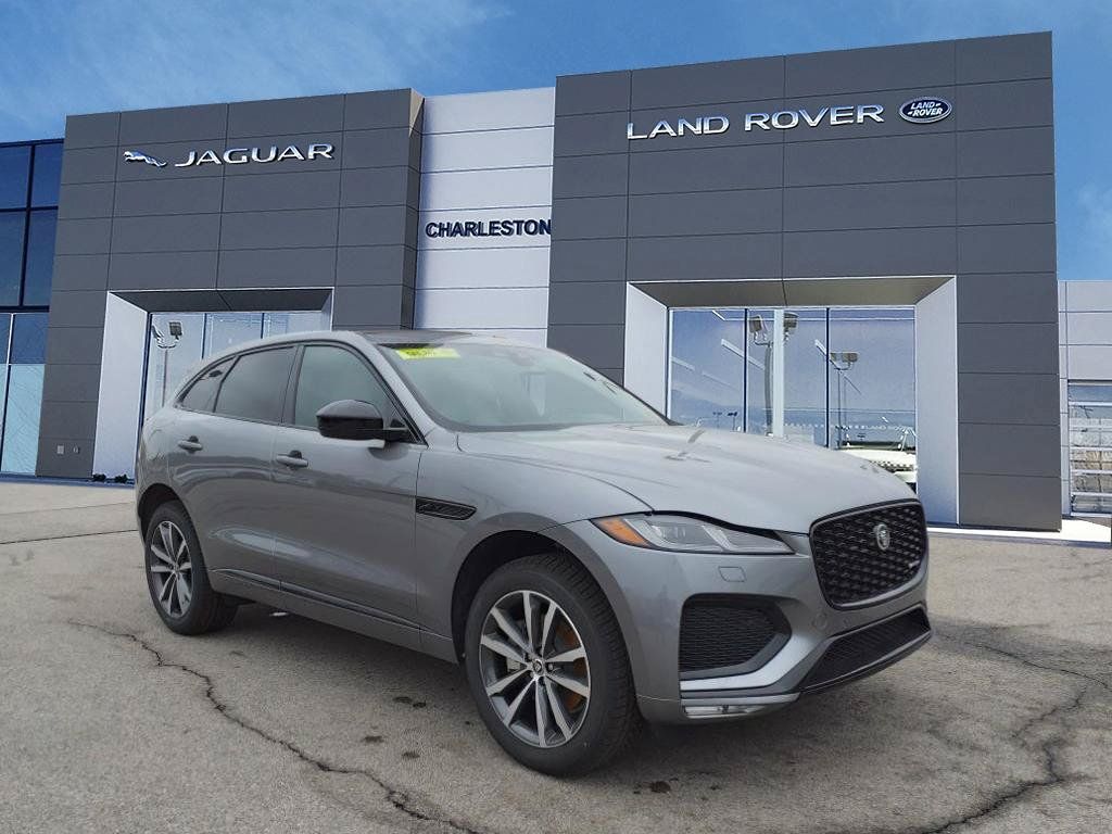New 2025 Jaguar F-PACE R-Dynamic S AWD/4WD image 7