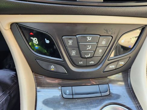 Used 2020 Buick Envision Essence image 37