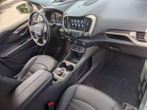 Used 2022 GMC Terrain Denali image 27