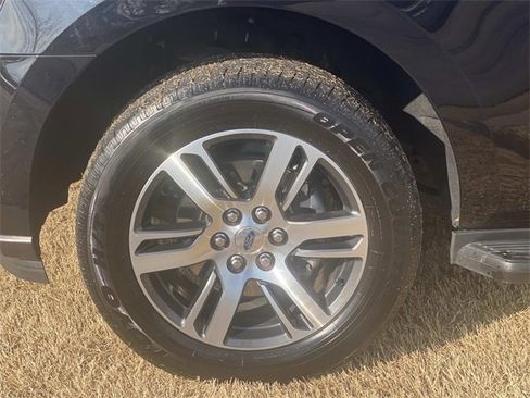 Certified 2024 Ford Expedition Limited image 14