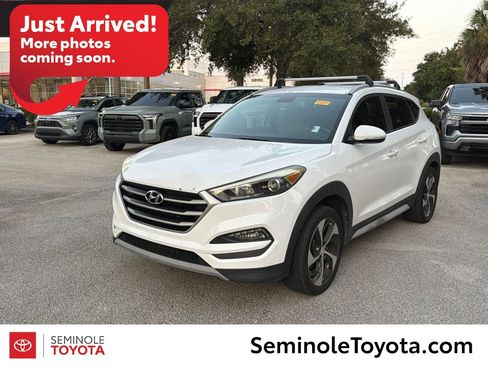 Used 2017 Hyundai Tucson Sport FWD image 1