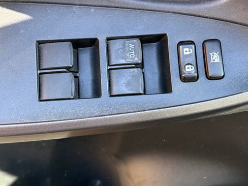 Used 2012 Toyota RAV4 Limited w/ Navigation Value Pkg image 8