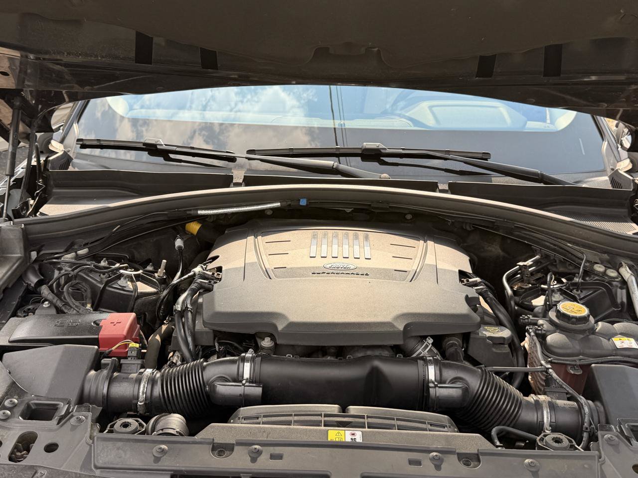 Used 2019 Land Rover Range Rover Velar S AWD/4WD image 13