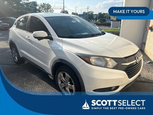 Used 2017 Honda HR-V EX image 1
