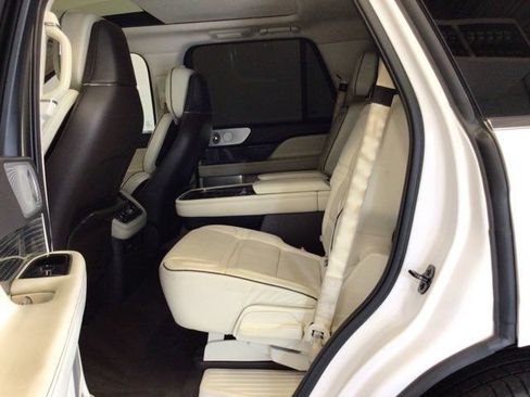 Used 2019 Lincoln Navigator Black Label w/ Cargo Package AWD/4WD image 11