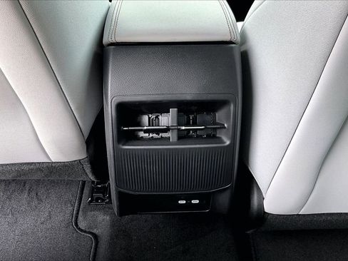 New 2026 Jeep Cherokee Limited AWD/4WD image 16