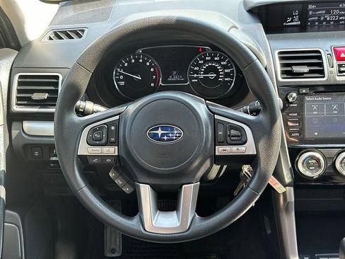 Used 2018 Subaru Forester 2.5i Premium AWD/4WD image 30