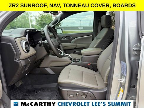 Used 2025 Chevrolet Colorado ZR2 w/ Midnight Edition AWD/4WD image 53
