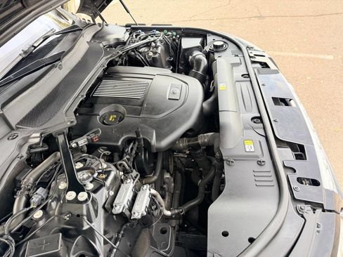 Used 2017 Land Rover Range Rover Sport HSE image 47