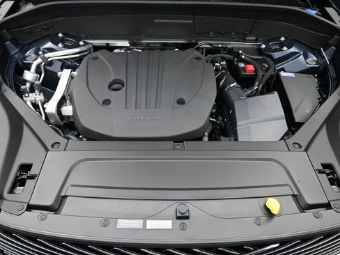New 2026 Volvo XC90 B5 Plus image 13