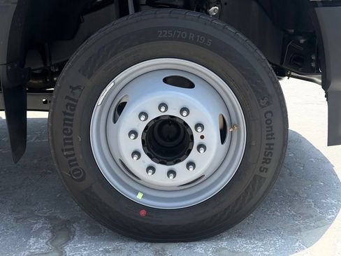 New 2026 Ford F550 2WD Regular Cab Super Duty image 13