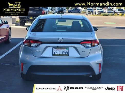 Used 2024 Toyota Corolla LE FWD image 5