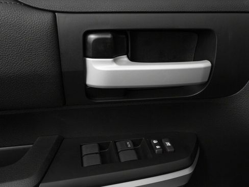 Used 2016 Toyota Tundra SR5 w/ TRD Off Road Package image 20