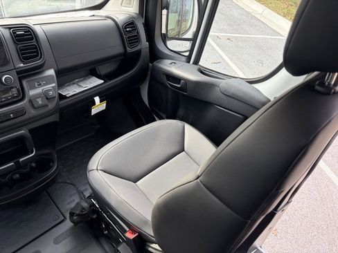 Used 2024 RAM ProMaster 3500 w/ Power Group image 31