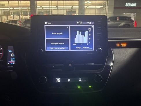 Used 2022 Toyota Corolla SE image 8