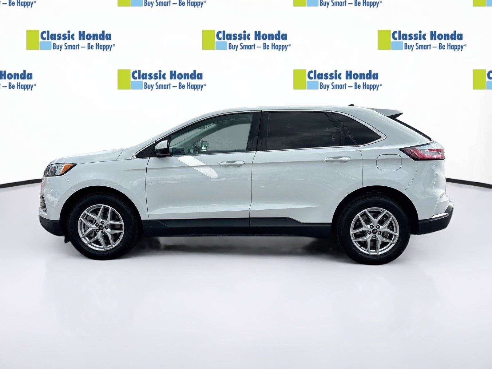 Used 2024 Ford Edge SEL AWD/4WD image 4