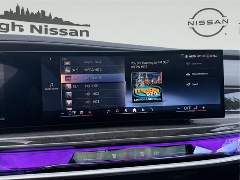 Used 2025 BMW 740i xDrive AWD/4WD image 16